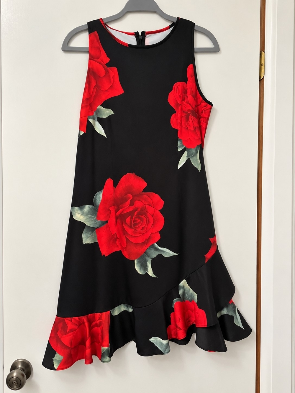 Black Red Rose Floral Ruffle Hem Dress Size Large